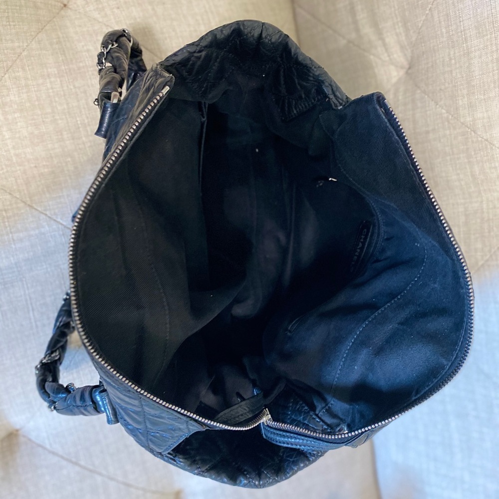 Genuine vintage calfskin CHANEL handbag
